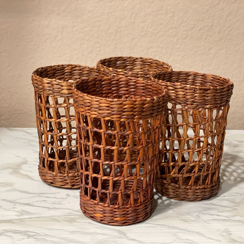 Woven glass cup holders